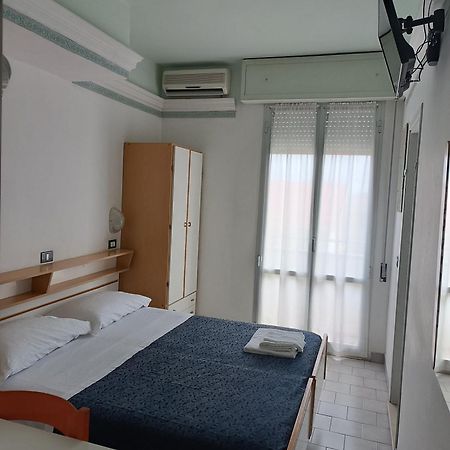 Hotel Augustus Gatteo a Mare Esterno foto