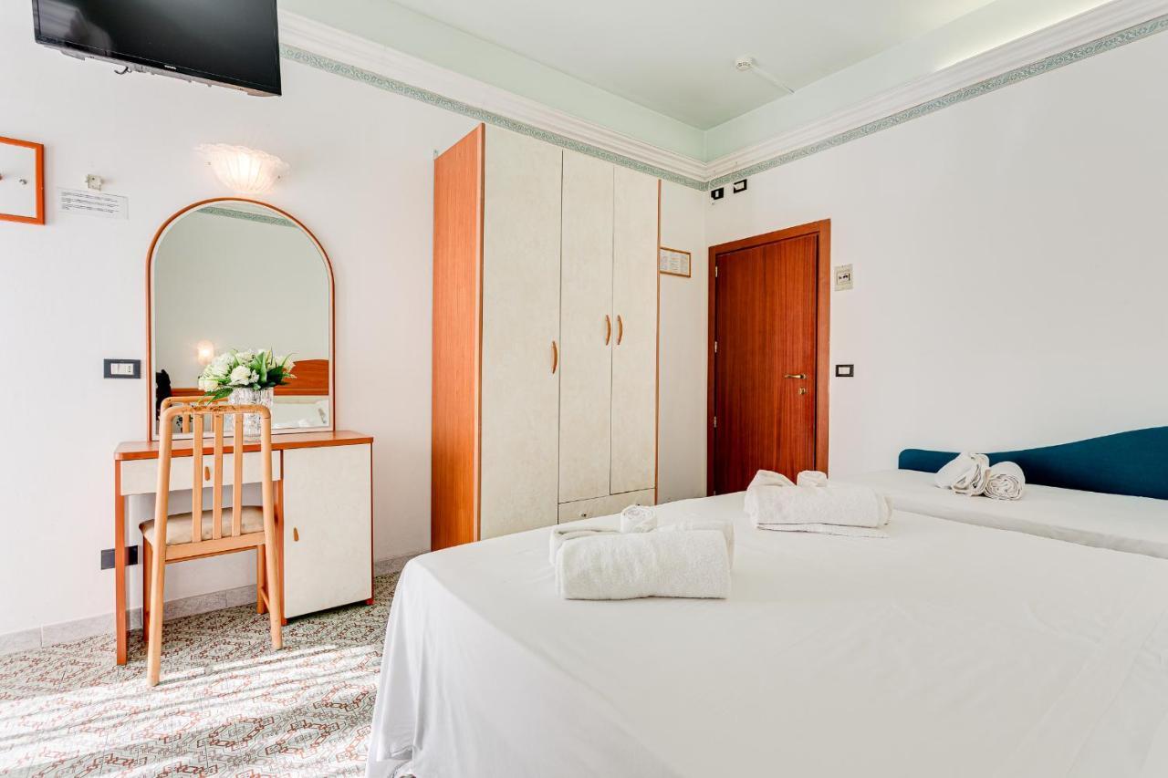 Hotel Augustus Gatteo a Mare Esterno foto
