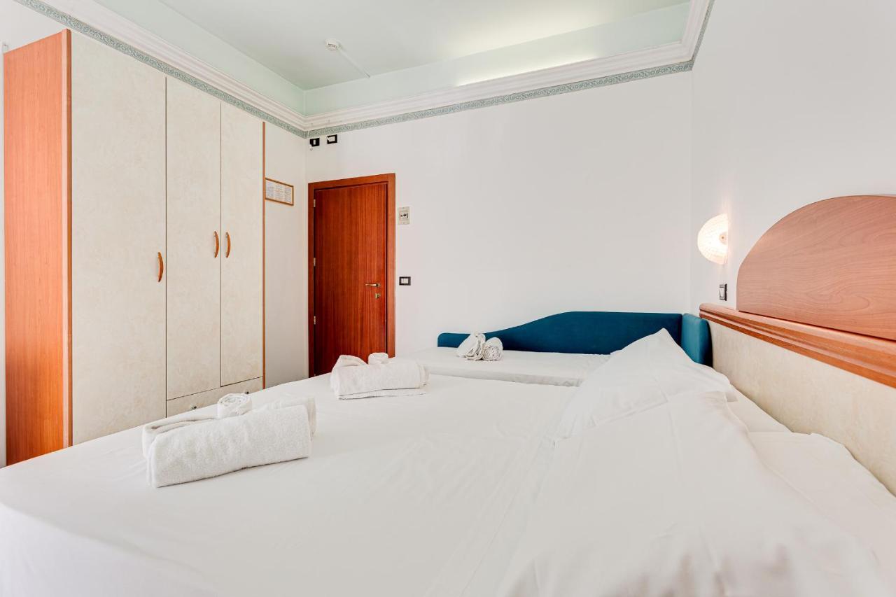 Hotel Augustus Gatteo a Mare Esterno foto